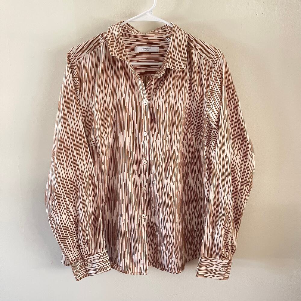 Foxcroft Non Iron Blouse Womens 18 Tan Cream Abstract Stripe Long Sleeve Shirt